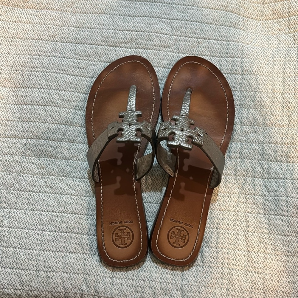 Tory Burch size 9.5 silver sandals